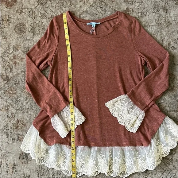Women's Lace Hem Top in Brown - Picture 15 of 16